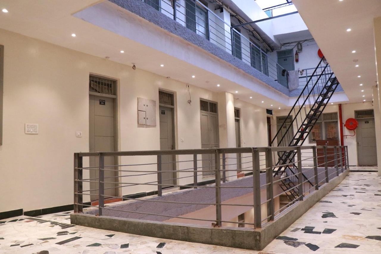 Amrit Hotel New Delhi Exterior photo